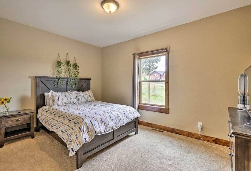 Game Room & Hot Tub: Luxe Grand Lake Retreat!