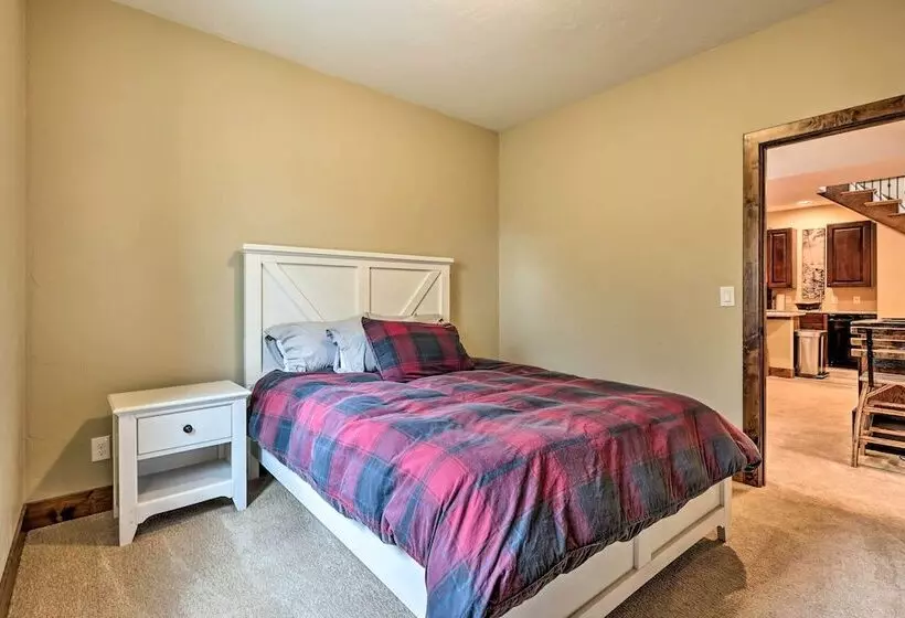 Game Room & Hot Tub: Luxe Grand Lake Retreat!