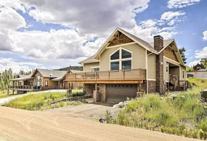 Game Room & Hot Tub: Luxe Grand Lake Retreat!