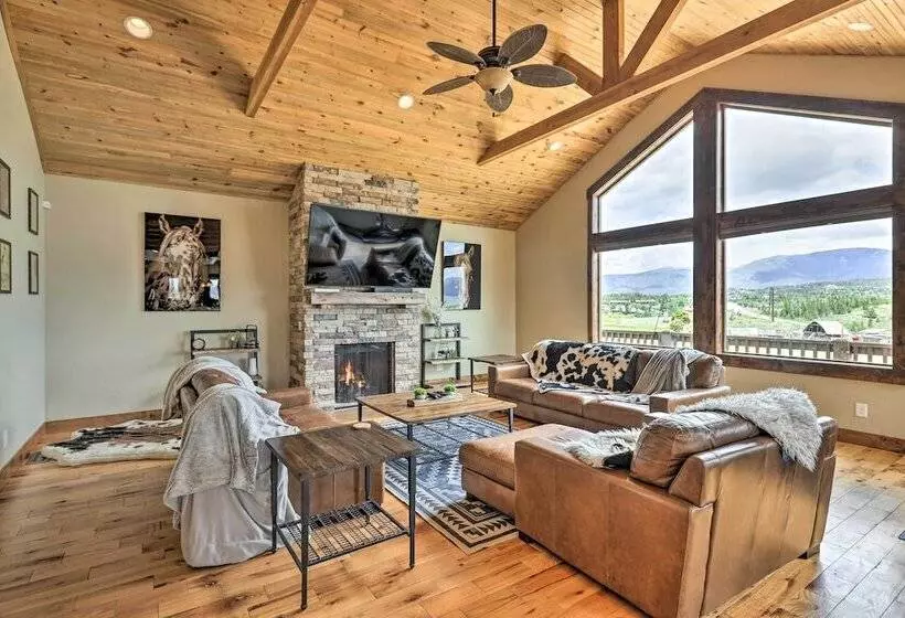 Game Room & Hot Tub: Luxe Grand Lake Retreat!