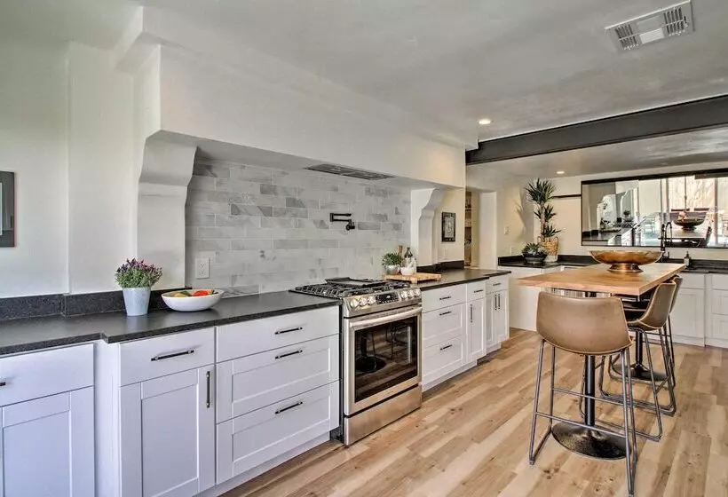 Luxury Albuquerque Home W/ Pool, Deck, + Hot Tub!