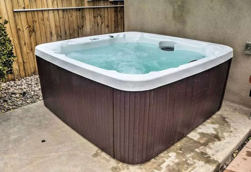 Luxury Albuquerque Home W/ Pool, Deck, + Hot Tub!