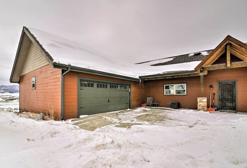 Majestic Granby Home W/ Hot Tub, Deck & Views!