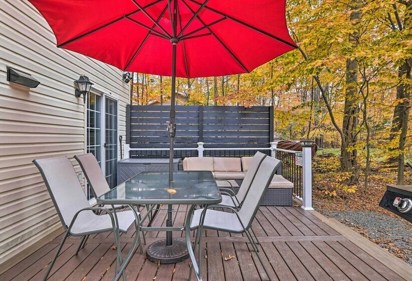 Mid Century Mod Poconos Retreat W/ Pool Table