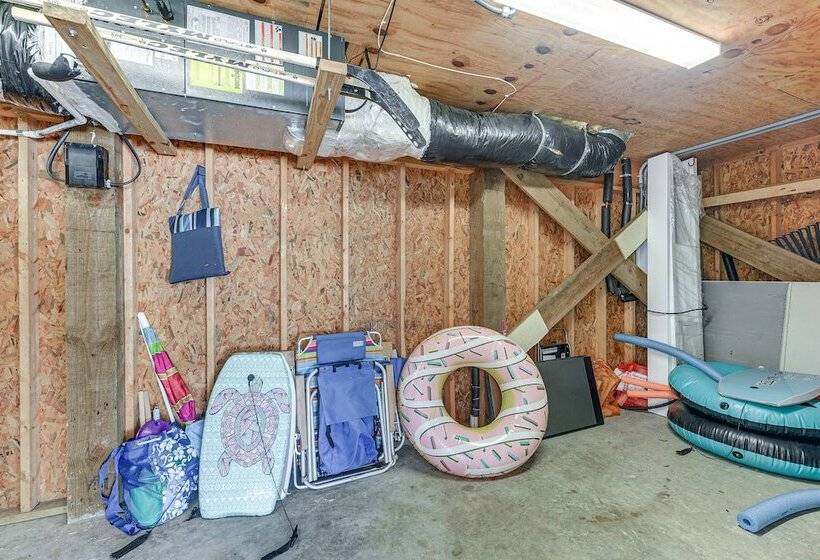 Oak Island Home W/ Pool: Walk To Long Beach!