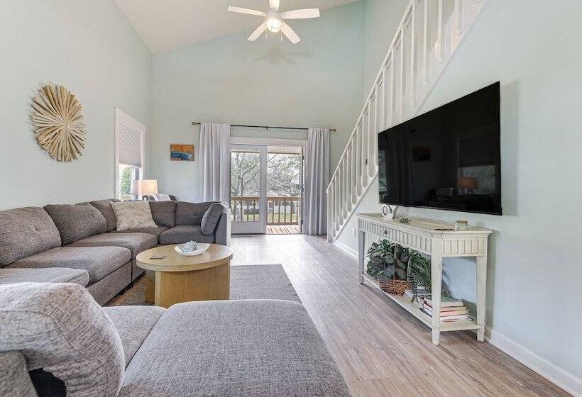 Oak Island Home W/ Pool: Walk To Long Beach!