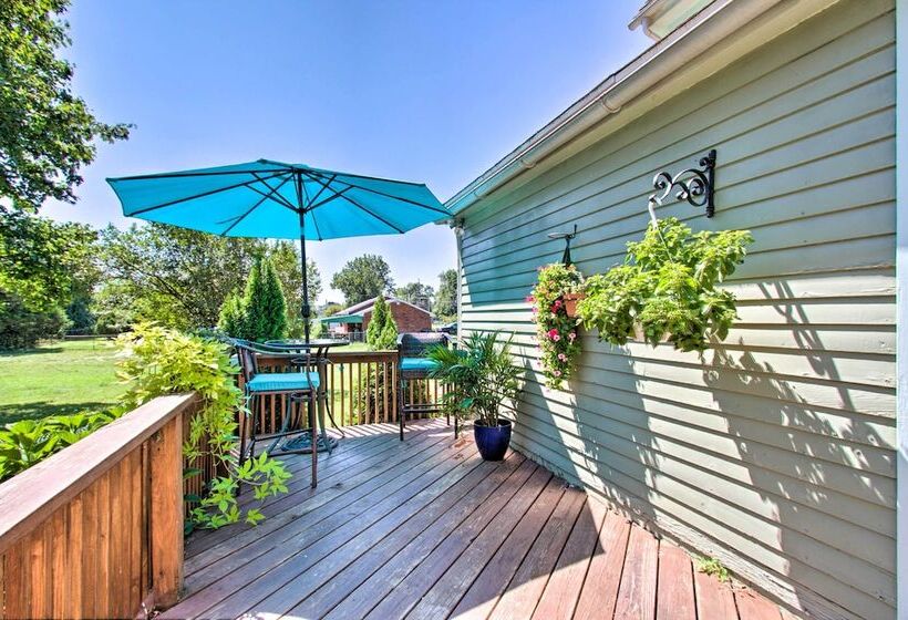 Pet Friendly Williamstown Farmhouse By Main Street