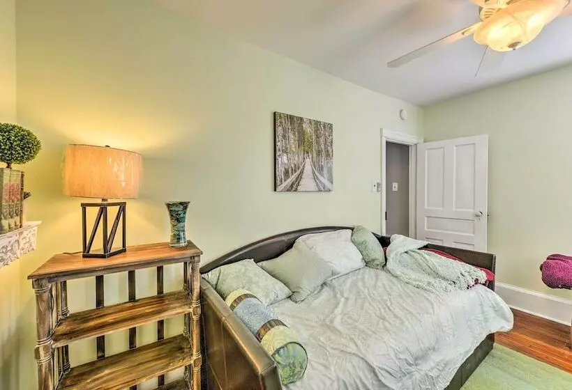 Pet Friendly Williamstown Farmhouse By Main Street