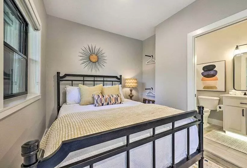 Renovated Bella Vista Retreat < 2 Mi To Golf!