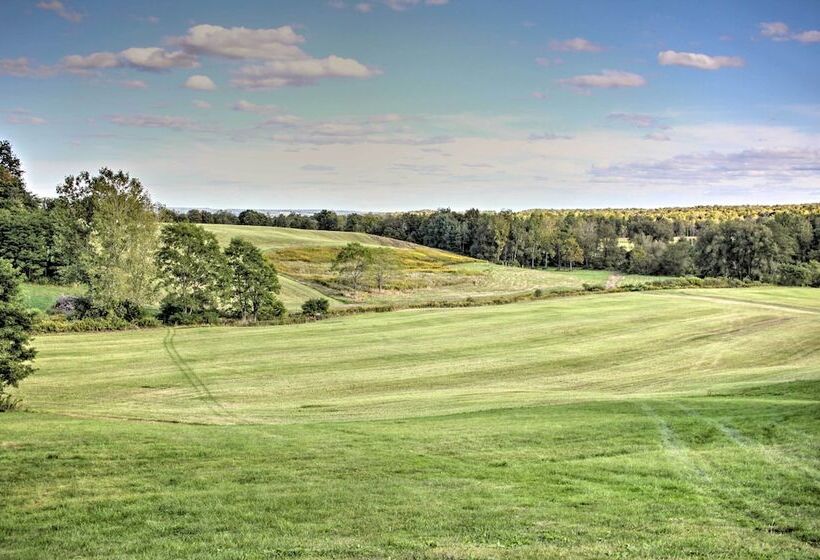 Rural Farmhouse Cabin On 150 Private Wooded Acres!