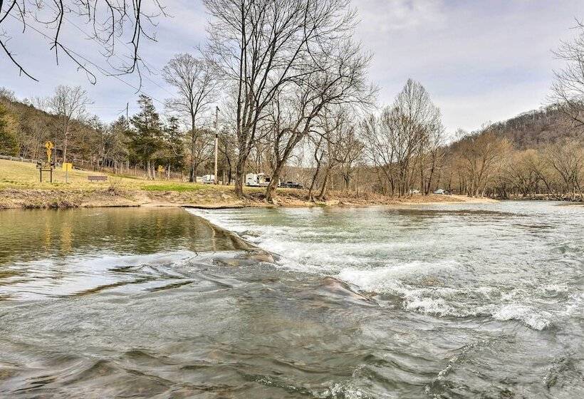 Rustic Cabin In Roaring River State Park!