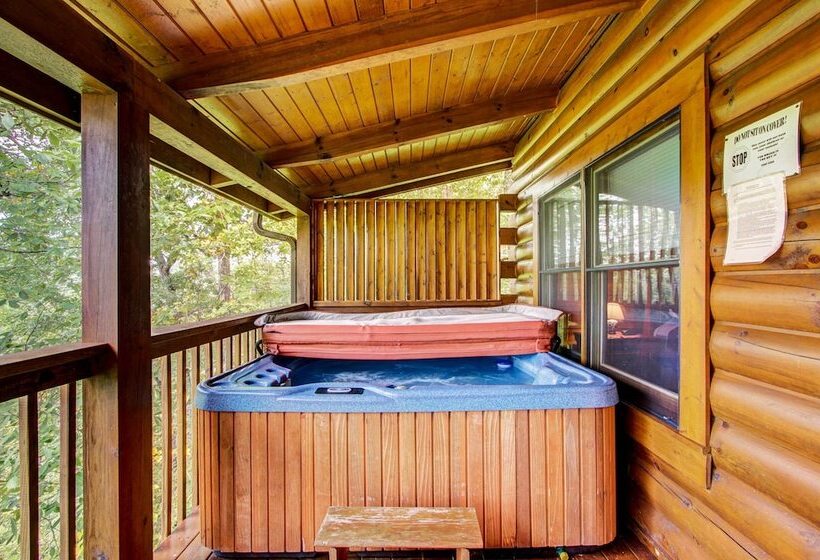 Rustic Sevierville Cabin W/ Covered Porch!