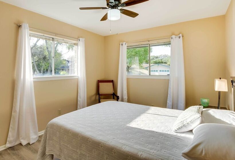 San Antonio Home: Near Nature, Parks & Trails