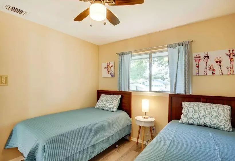 San Antonio Home: Near Nature, Parks & Trails