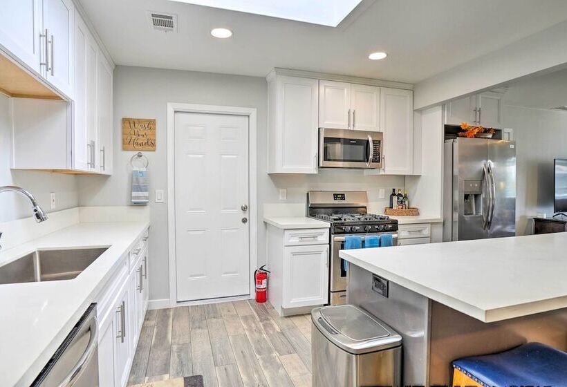 San Marcos Home W/ Patio & Grill   Walk To Lake!