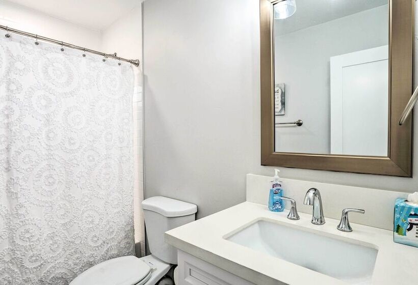 San Marcos Home W/ Patio & Grill   Walk To Lake!