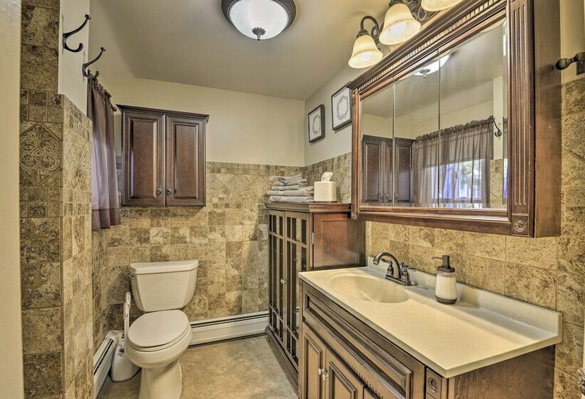 Spacious Home By Finger Lakes & Watkins Glen!