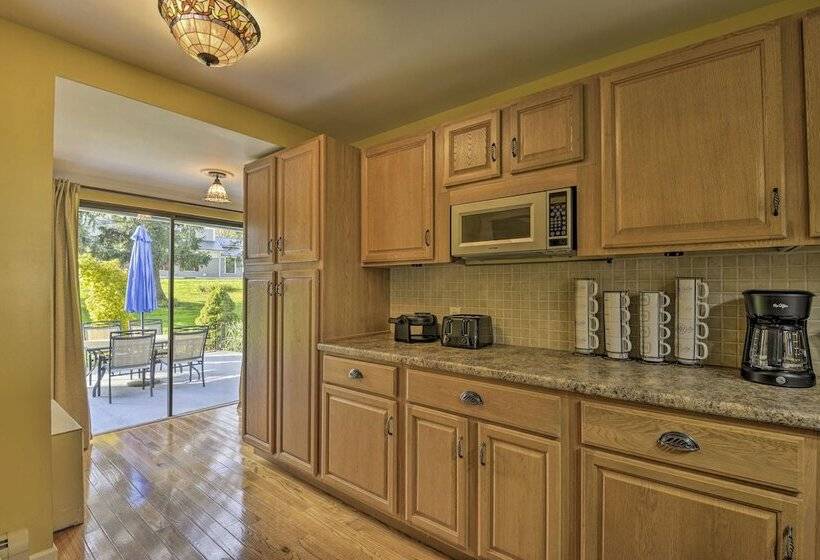 Spacious Home By Finger Lakes & Watkins Glen!