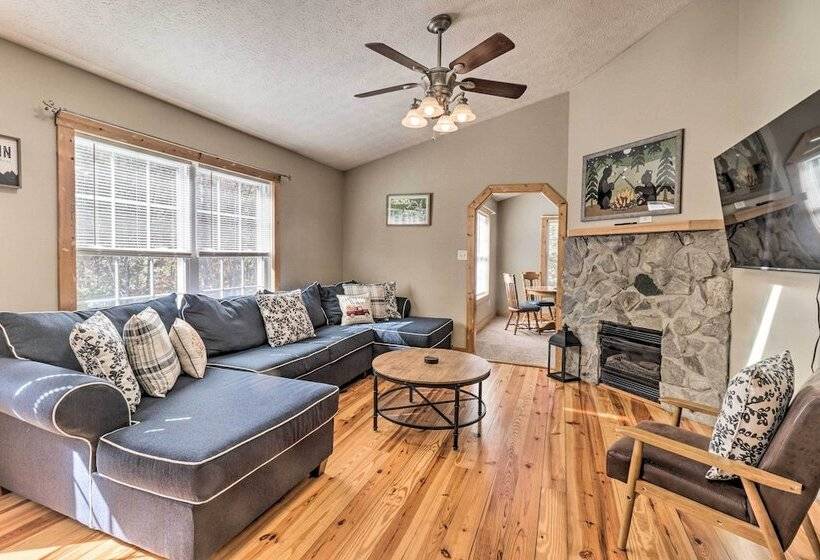 The Toasted Marshmallow Mt Jackson Retreat!