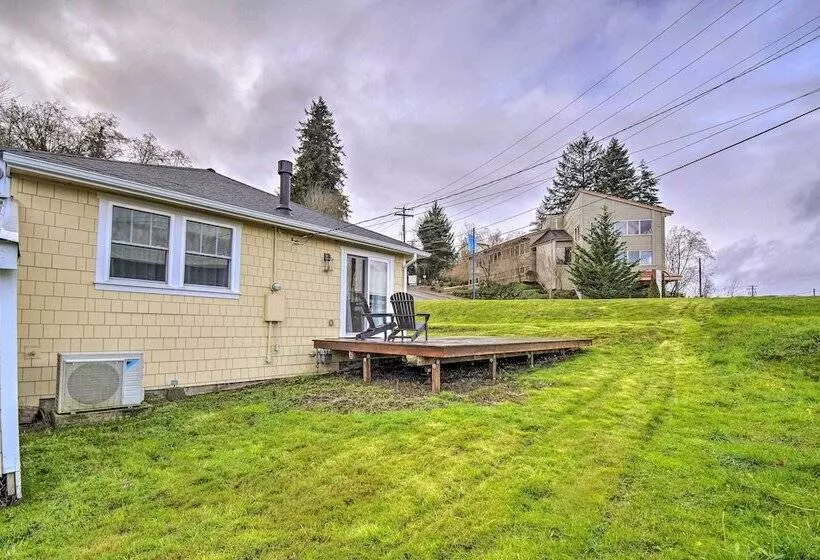 Updated Port Orchard Home, Walk To Waterfront