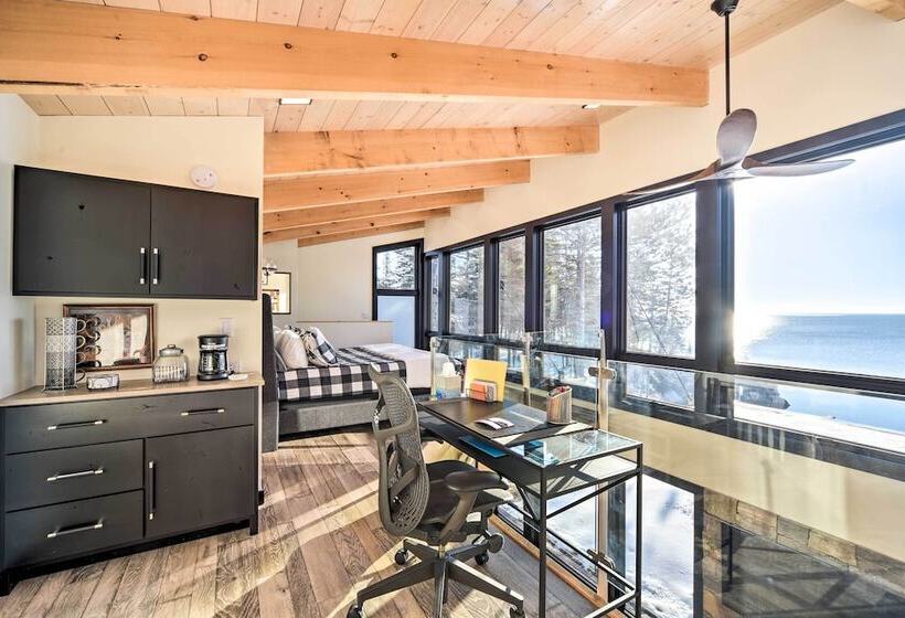 Waterfront Cabin On Lake Superior W/ Fire Pit