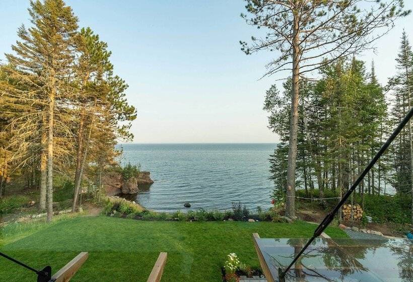 Waterfront Cabin On Lake Superior W/ Fire Pit