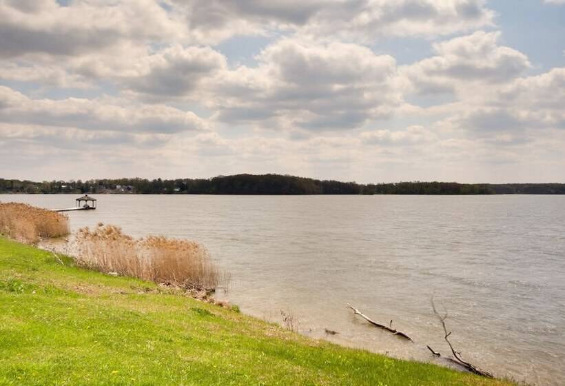 Waterfront Home On Lake Milton: Dock, Hot Tub