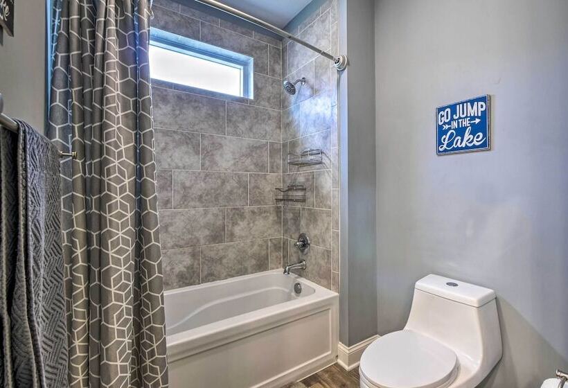 Waterfront Home On Lake Milton: Dock, Hot Tub