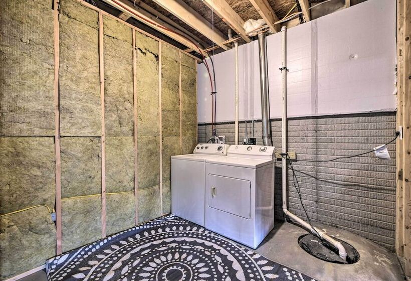 Waterfront Home On Lake Milton: Dock, Hot Tub