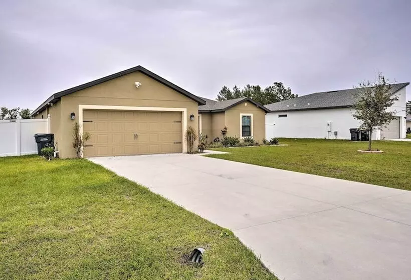 Charming Poinciana House W/ Patio: 30 Mi To Disney