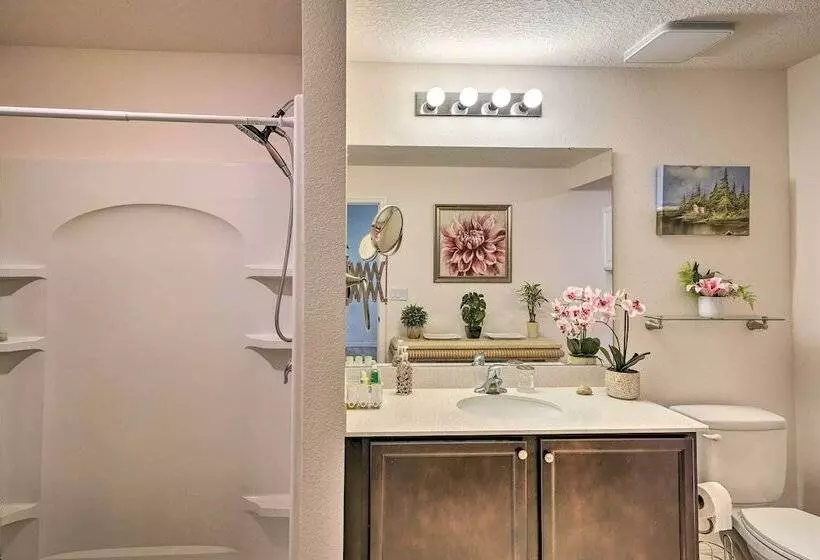 Charming Poinciana House W/ Patio: 30 Mi To Disney