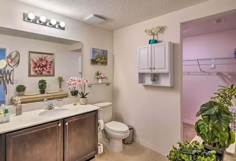 Charming Poinciana House W/ Patio: 30 Mi To Disney