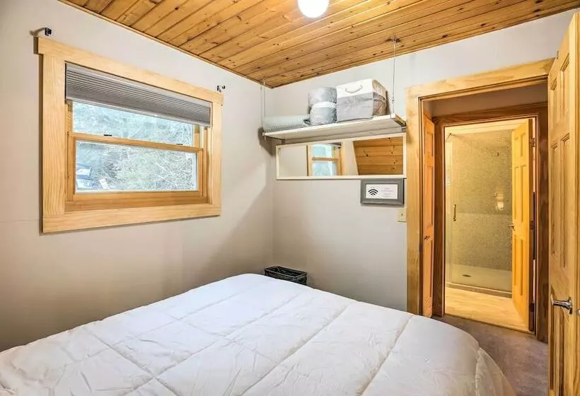 Crofton Cabin W/ Tiki Hut & Water Views!