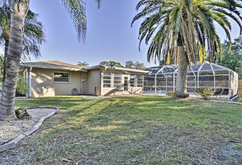 Florida Home 3 Mi To Siesta Key, Walk To Gulf Gate