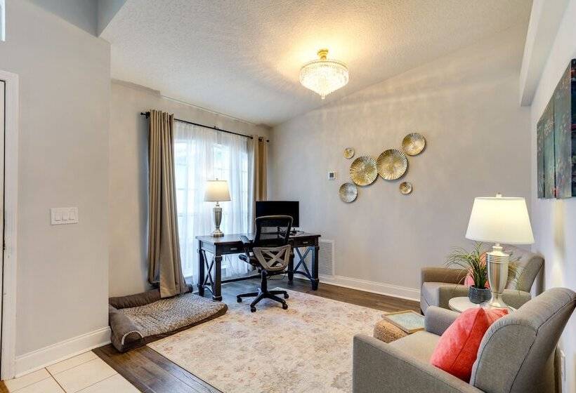 Inviting Jensen Beach Home W/ Screened In Patio!