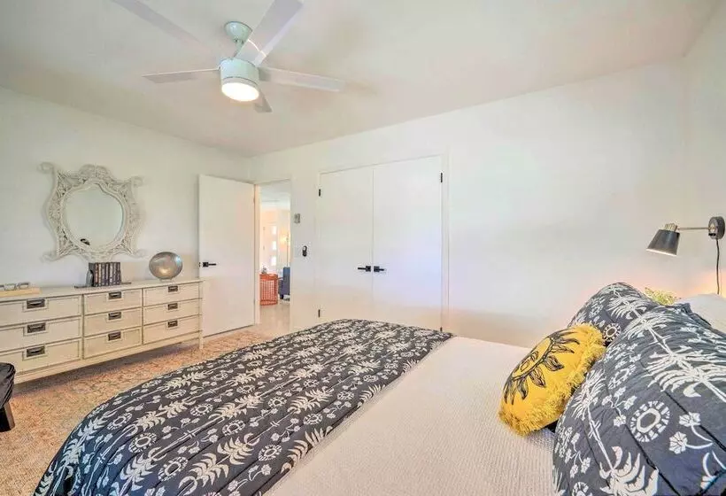 Waterfront Lake Dora Escape W/ Private Dock & Slip