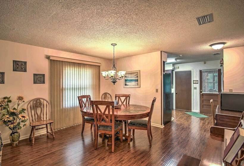 Lakefront Frostproof Vacation Rental W/ Beach!