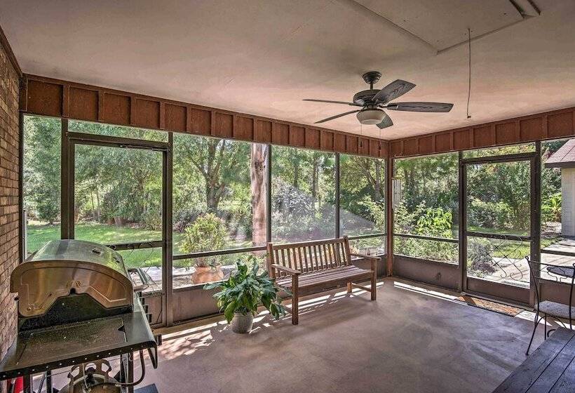 Lakefront Frostproof Vacation Rental W/ Beach!