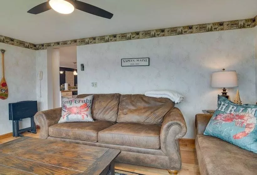 Lakefront Naples Retreat With Docks & Fire Pits!