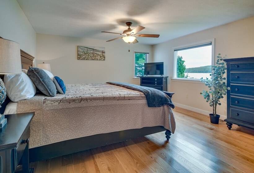 Lakefront Naples Retreat With Docks & Fire Pits!