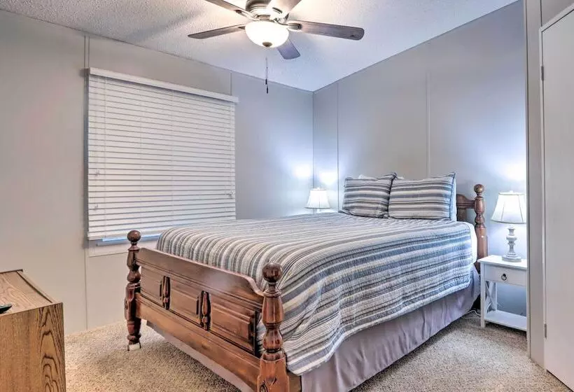 8 Mi To Beach: Lake View Haven In Linn Creek!