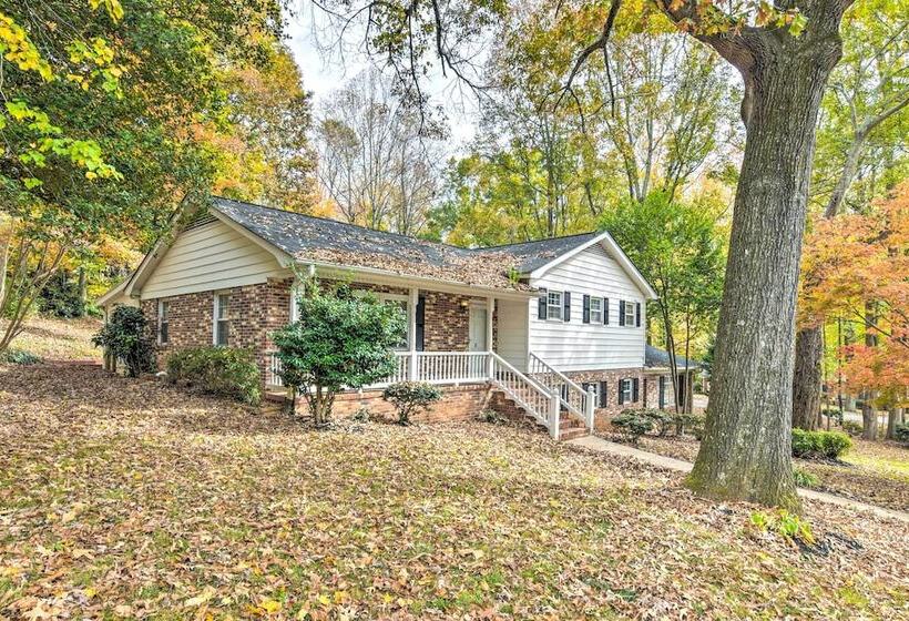 Lovely Taylors Home: 8 Mi To Dtwn Greenville!