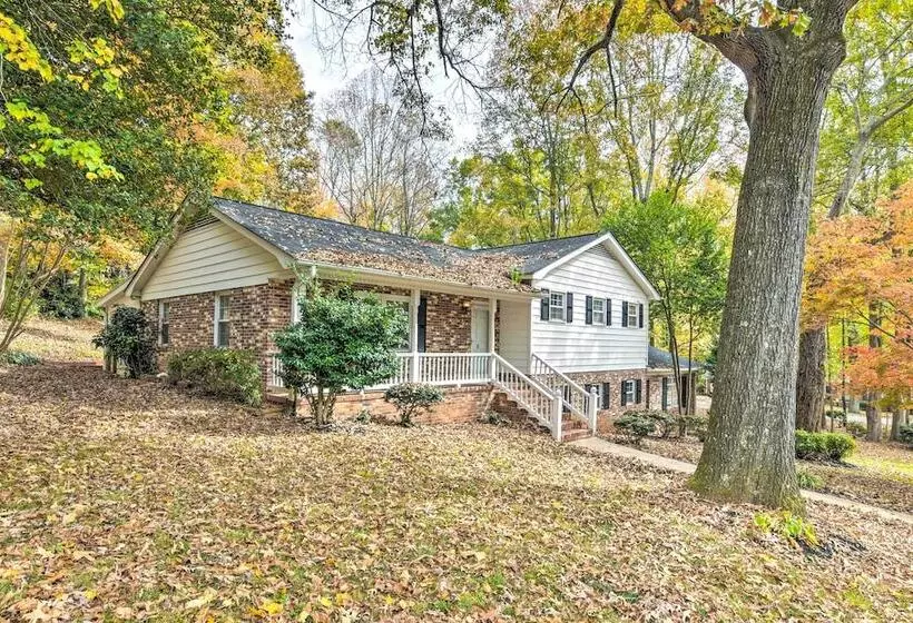 Lovely Taylors Home: 8 Mi To Dtwn Greenville!