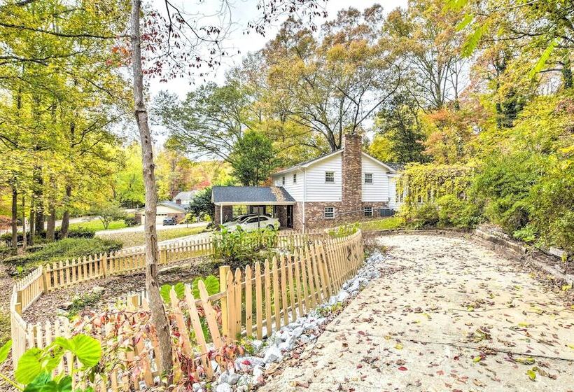 Lovely Taylors Home: 8 Mi To Dtwn Greenville!