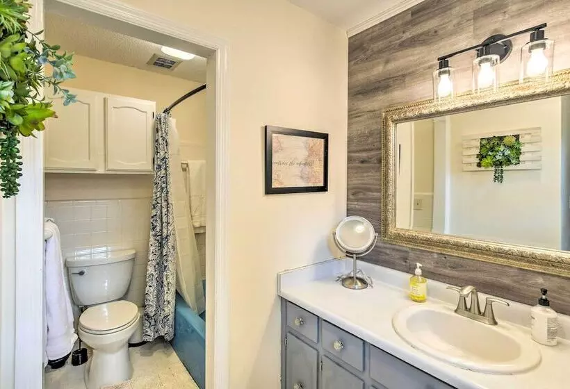 Lovely Taylors Home: 8 Mi To Dtwn Greenville!