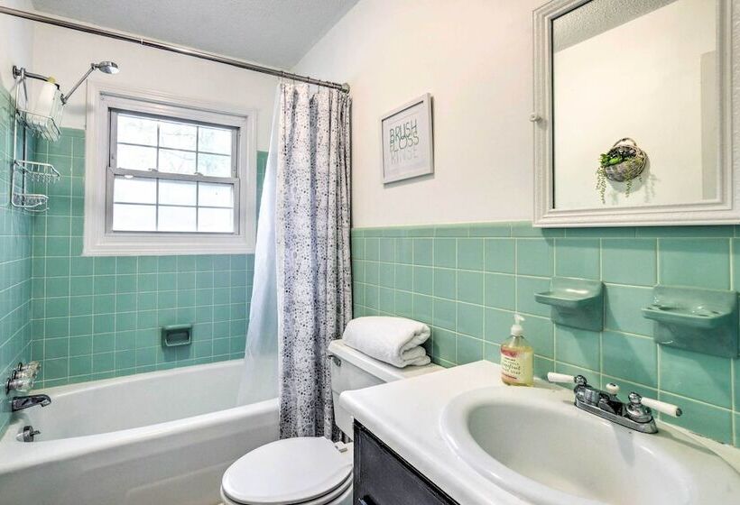 Lovely Taylors Home: 8 Mi To Dtwn Greenville!