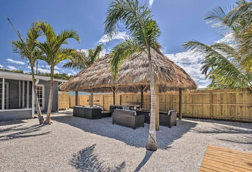 Palm City Canalfront Home W/ Boat Dock & Fire Pit!