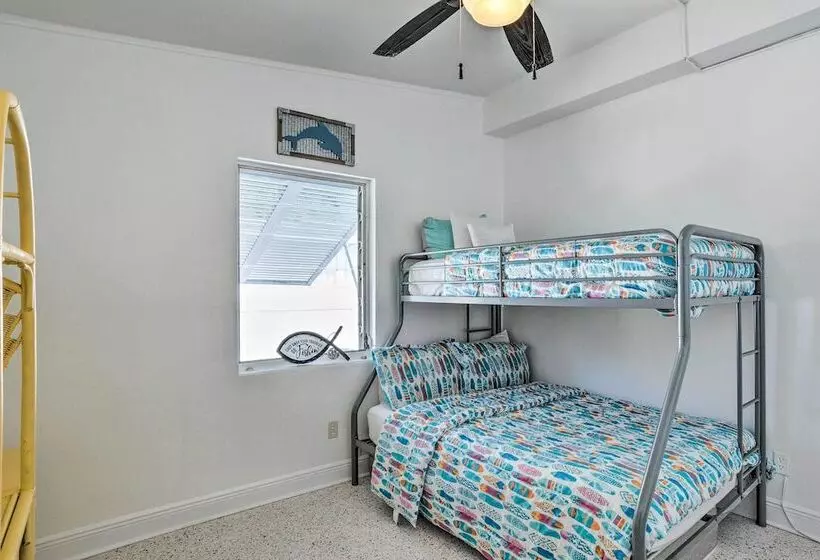 Palm City Canalfront Home W/ Boat Dock & Fire Pit!