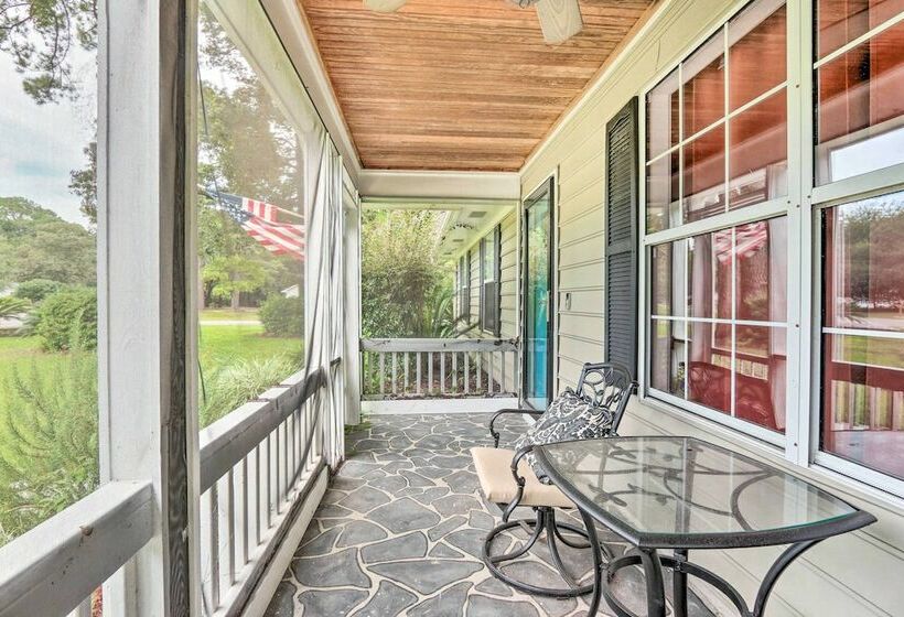 Peaceful Beaufort Home W/ Front Porch + Grill