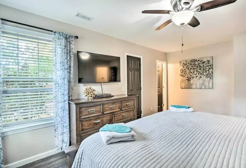 Peaceful Beaufort Home W/ Front Porch + Grill